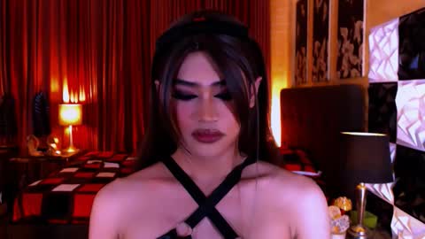 athisamoore online show from December 17, 9:37 am