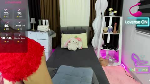 Your goddess AUDREY  FOLLOW ME online show from April 18, 8:20 pm