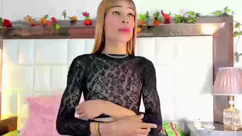 Aura-Monet online show from September 11, 4:32 am