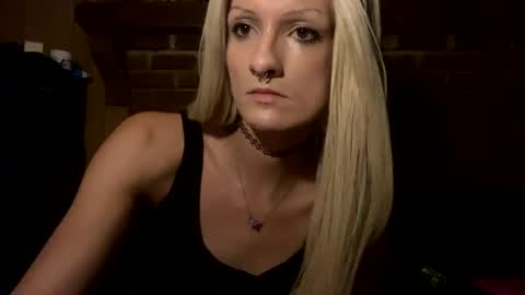 Destiny Nicole online show from April 25, 2:59 am
