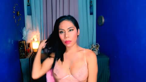 Ava online show from January 30, 11:22 am