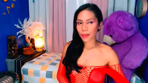 Ava online show from February 14, 1:29 pm