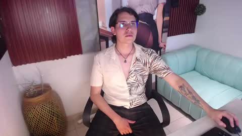 axel_montes online show from May 13, 3:26 am