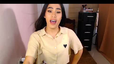 Nathalia online show from September 29, 5:01 pm