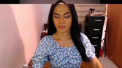 Nathalia online show from October 8, 9:32 am