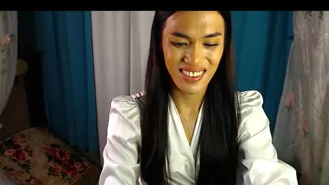 Nathalia online show from November 14, 5:32 pm