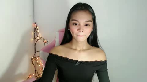 baby_zoexx online show from November 4, 12:32 am