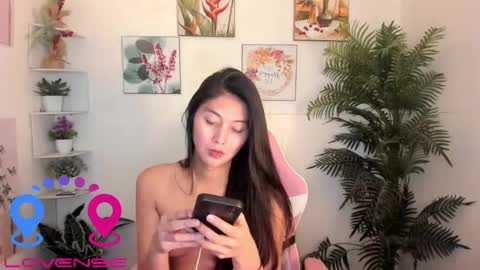 Joshaine online show from April 18, 7:18 pm