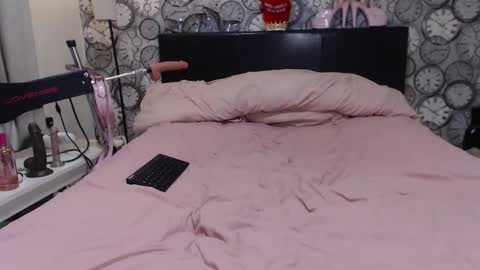 Becky online show from November 14, 7:11 pm