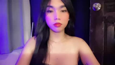 bella_goddestxxx online show from June 29, 6:18 pm