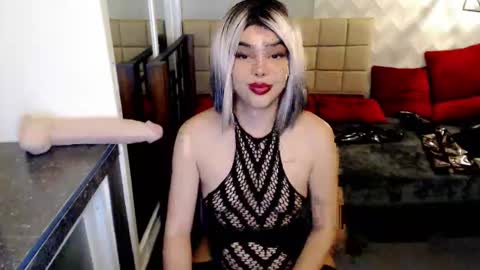 MISTRESS DOMME online show from March 23, 5:01 am