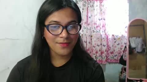 Ellez online show from February 9, 11:55 pm