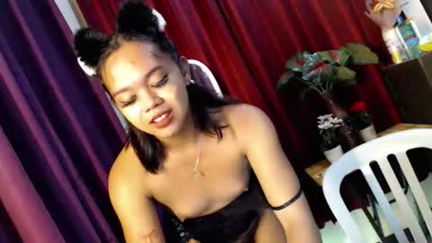 sweetyluna online show from April 26, 7:56 pm
