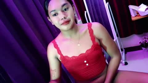 sweetyluna online show from June 15, 7:32 am