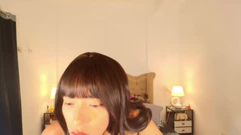 bombshelllaurax online show from August 1, 1:39 am