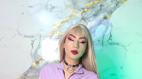 briana_white online show from April 16, 4:40 pm