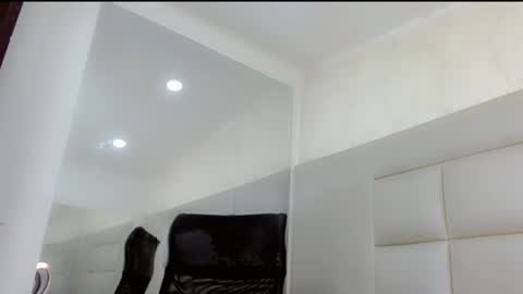 EllieMiranda online show from December 7, 3:25 pm