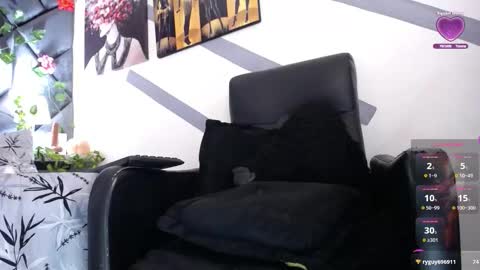 Snapshot of briyithgonza chatting on October 15, 5:57 pm Briyith Gonza online show from October 15, 5:57 pm
