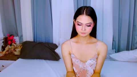 Snapshot of brownsausageroberta chatting on October 11, 10:06 am Roberta GODDESS OF PLEASURE AND SEXUALDESIRE online show from October 11, 10:06 am