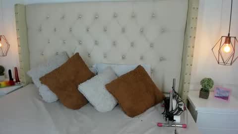 bycandy_ online show from January 9, 2:22 pm