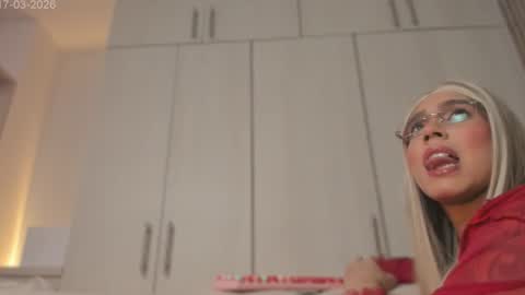 CAMI OFsweetcamid online show from March 17, 2:19 pm