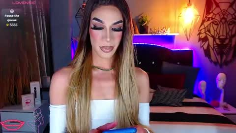 Snapshot of camila_hoottie chatting on February 16, 2:33 am Camila online show from February 16, 2:33 am