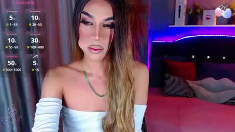 Snapshot of camila_hoottie chatting on March 10, 3:34 am Camila online show from March 10, 3:34 am