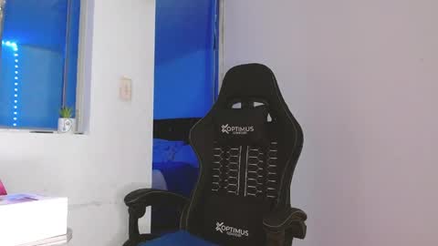 candy_giuliana21 online show from March 25, 1:22 am