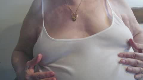 Cinzia  ex regina  online show from June 4, 8:06 am