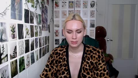 Capricious Scorpio Afa online show from April 1, 1:52 pm