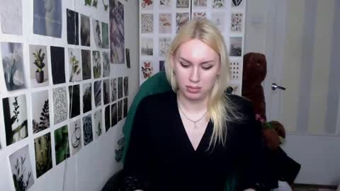 Capricious Scorpio Afa online show from April 29, 5:52 pm