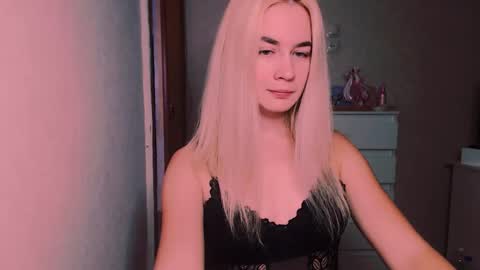 Carin online show from October 28, 8:17 pm