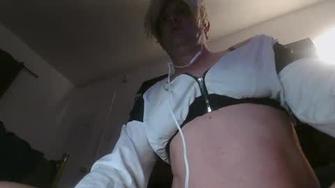 Samantha Foxey online show from September 15, 9:03 am