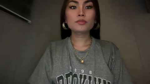 Snapshot of cathy_sanches chatting on October 20, 1:20 am cathy online show from October 20, 1:20 am