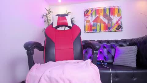 Catt Noir online show from July 12, 2:54 pm