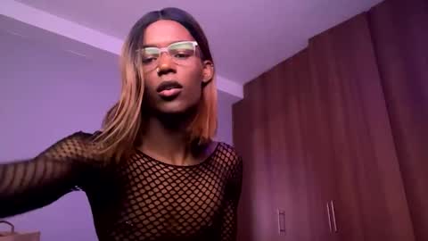    online show from October 26, 11:45 pm