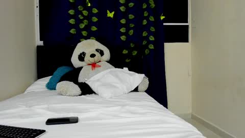 charlotte_xc online show from February 28, 7:14 pm