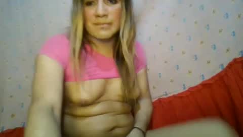 Snapshot of chelsea02tranny chatting on October 10, 1:39 am chelsea02tranny online show from October 10, 1:39 am