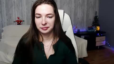 Christi online show from December 24, 9:39 am