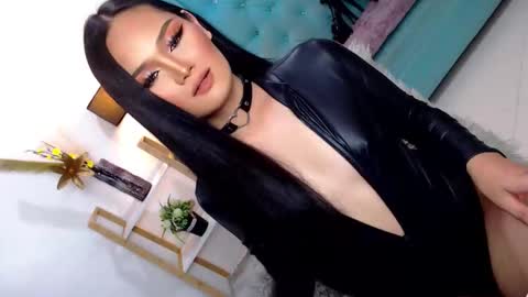 Cleo online show from November 27, 12:02 am