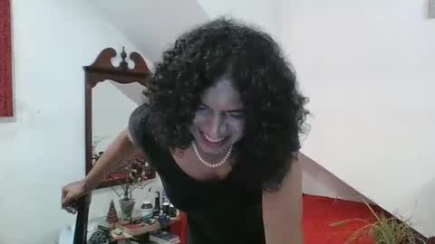 Snapshot of cleopatradoll chatting on October 30, 6:45 am Cleopatra Doll online show from October 30, 6:45 am