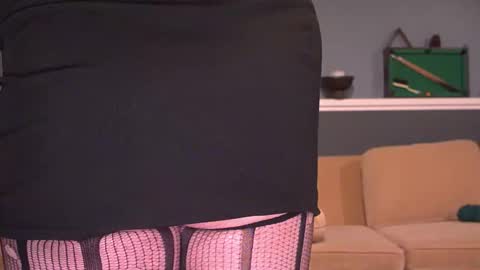 clittysissykrissy online show from October 4, 7:31 am