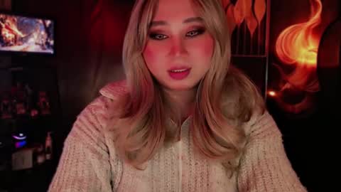 hailey online show from December 19, 6:24 pm