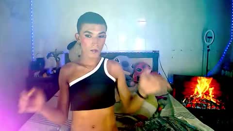 ALEXA  KIM online show from December 13, 7:53 pm