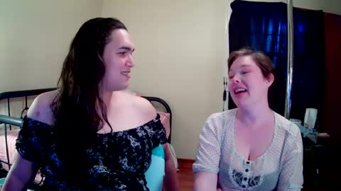 Peach and Daisy online show from July 11, 9:30 pm