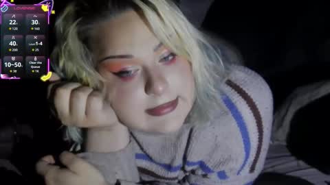 Curvygothfemboy online show from May 6, 6:31 am