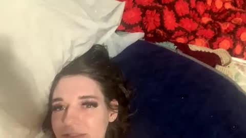 cutealisandra online show from February 14, 1:35 am