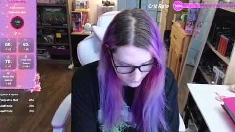 Cutie Velvette online show from May 29, 4:27 pm