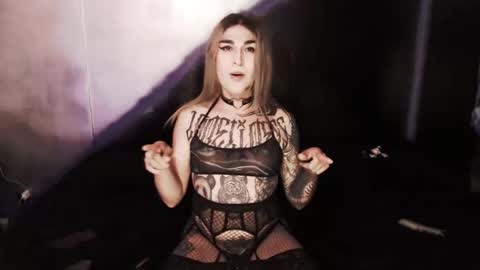 Nikki online show from February 1, 10:44 pm