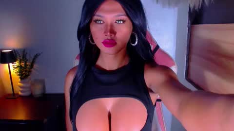 cyrabigcock online show from May 3, 1:44 am